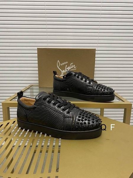 Christian Louboutin Louis Junior Picos Orlato Tênis Python Em Relevo Pelica Preto