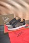 Christian Louboutin Louis Junior PI Versão em Strass Tênis de Camurça Preto