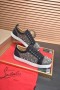 Christian Louboutin Louis Junior PI Versão em Strass Tênis de Camurça Preto