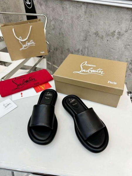Christian Louboutin Női Papucs Szandál Fekete Nappa Bőr