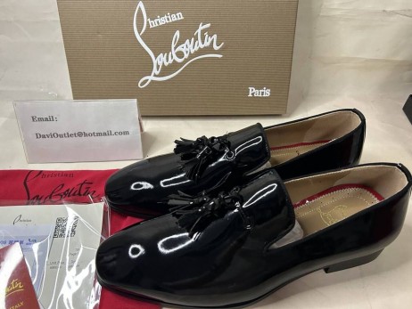 Christian Louboutin Pitypang Tasse Fekete Lakkbőr