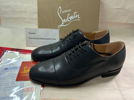 Christian Louboutin Greggo Lapos Fekete Borjú