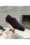 Christian Louboutin Greggyrocks Oxford Cipő, Fekete Bársony