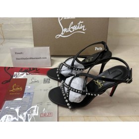 Christian Louboutin Tatooshka Tüskék 100 Mm Pántos Szandál Fekete CL Cipő Bolt