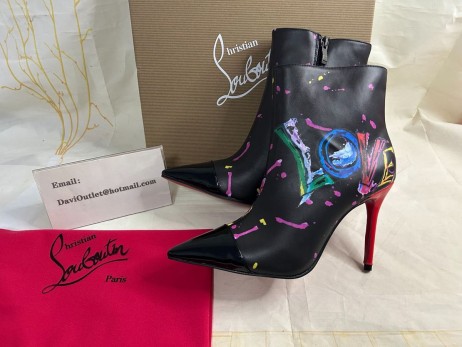 Christian Louboutin 'Tá Grá Tosaithe' Rúitín Buataisí Lao agus Leathair Paitinne Multicolor