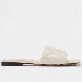 Bottega Veneta Rubair Lido Sleamhnáin Bán Lambskin Bottega Veneta Bróga