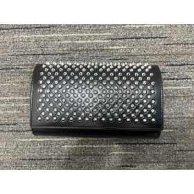 Christian Louboutin Paloma Clutch Cabhraithe Leathair Lao agus Silver Spikes Dubh