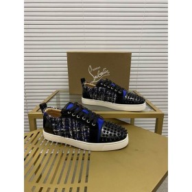 Christian Louboutin Louis Sóisearach Spikes Orlato Maol Críostaí Louboutin Bróga
