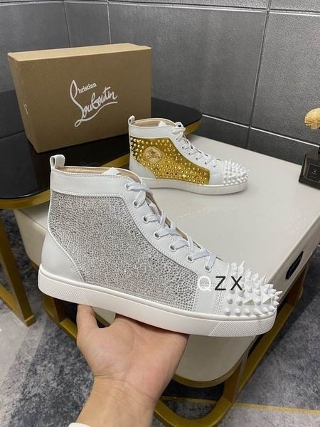Christian Louboutin Lou Picchi di Alta top Sneakers Strass e borchie in Oro Bianco