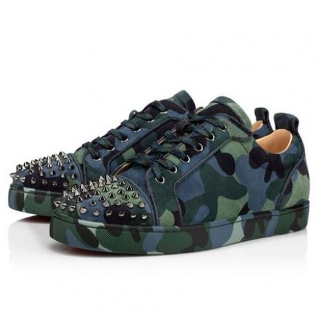 Christian Louboutin Low top Louis Junior Spikes Orlato Multi/gun Metal Veau Velours Sneaker