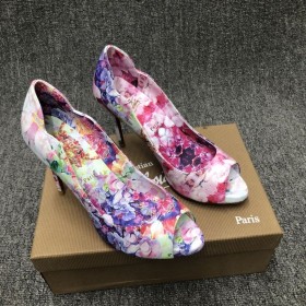 Christian Louboutin Pulcino Caldo Pompe di 120mm Crepe Satin Fiore di Stampa Multicolor