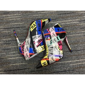 Christian Louboutin Gorgona Stivaletti 100mm di Brevetto in Pelle Loubiballage