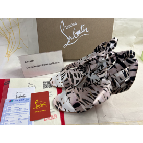 Christian Louboutin Sandale Du Desert 100 Mm Sandali Gigi Stampato Crepe Satin Rosa Vintage