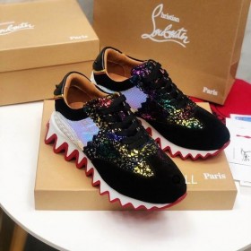 ストリー Loubisharkッドビーチ、サンベイなどの見平スニーカー女性の革スエード多色