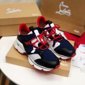 ã‚¹ãƒˆãƒªãƒ¼èµ¤è‰²ã®ãƒ©ãƒ³ãƒŠãƒ¼å¹³å¦ãªã‚¹ãƒ‹ãƒ¼ã‚«ãƒ¼ãƒã‚ªã®ç‰¹è¨±ãƒ©ãƒ¡æ¹¿å¼å¤š