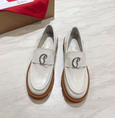 Christian Louboutin CL Moc Slepe Loafers Hvit Kalv Skinn