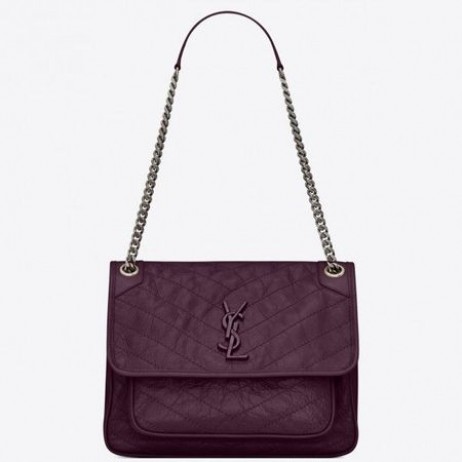 Saint Laurent Middels Niki Bag Prunia Crinkled Skinn Saint Laurent Poser