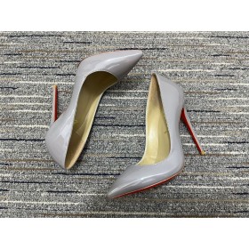 Christian Louboutin Brystområdet 554 Pumper 100mm Patent Skinn Grå