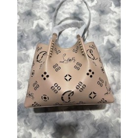 Christian Louboutin Cabarock Pigger Tote Kalveskinn Loubinthesky Perforert Beige Christian Louboutin Poser
