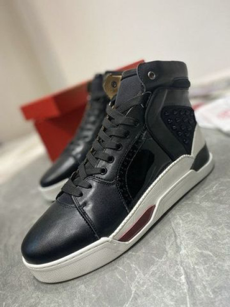 Buty Christian Louboutin Loubikick Z Wysokiej Piszczelą Z Cielęcej Skóry W Kolorze Czarnym