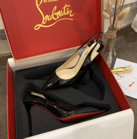 Czółenka Christian Louboutin Clare Sling 80mm z Lakierowanej Skóry w Kolorze Czarnym CL