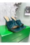 Japonki Bottega Veneta Stretch 90 mm z Niebieskiej skóry Lakierowanej Bottega Veneta Mules