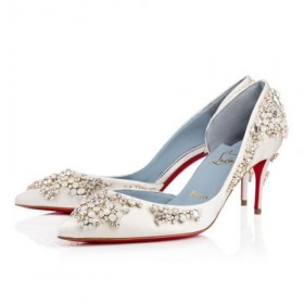 Czółenka Christian Louboutin Brodirize 70 mm z satyny w kolorze kości słoniowej