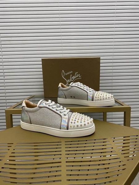 Christian Louboutin Vierira Piroane Low-top Sneaker CL Magazin de Pantofi