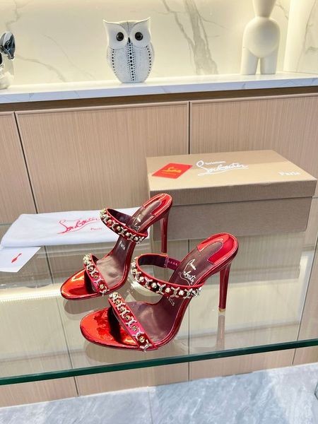 Christian Louboutin Doar Lanț 85mm Sandale Irizate de Piele Roșie CL Pantofi