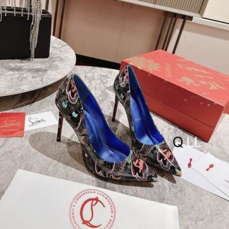 Christian Louboutin Kate Čerpadlá Hviezdne Svetlo V Noci Lakovanej Kože Multicolor