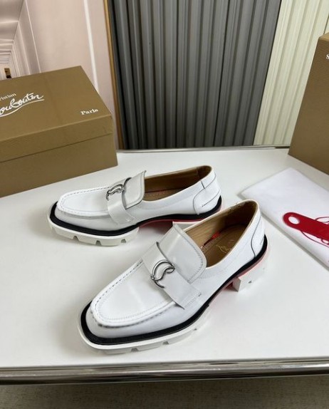 Ženske Лоферы Christian Louboutin Cl Moc Lug Od Teleće kože Bijele Boje