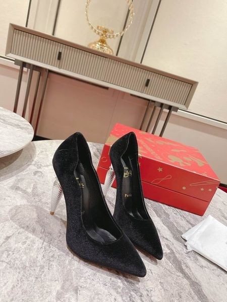 Cipele-brod Christian Louboutin Lipstrass, Ukrašena kristalima, 100 mm Christian Louboutin Shoes