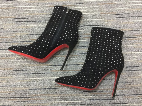 Cipele Christian Louboutin So Kate Booty Plume od 100 mm rhinestones i antilopa Crne boje