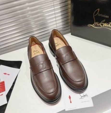 Лоферы Christian Louboutin Urbino Moc od Teleće kože Tamno smeđe boje Christian Louboutin Shoes