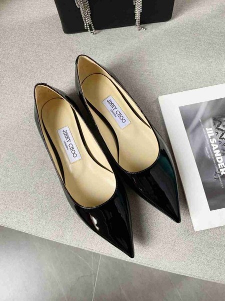 Amblem Jimmy Choo Love Stan Lakirane Kože JC Crne Boje