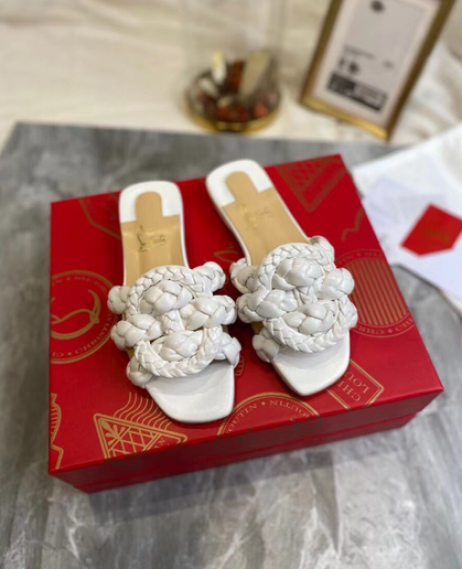 Christian Louboutin Sandale na ravnim potplatima Marmela Od Ovčje kože Bijele boje Christian Louboutin Shoes