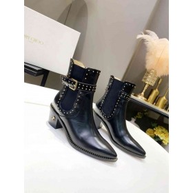 Ð‘Ð¾Ñ‚Ð¸Ð»ÑŒÐ¾Ð½ Jimmy Choo s Metalnim Zakovicama 50 mm Crne Boje