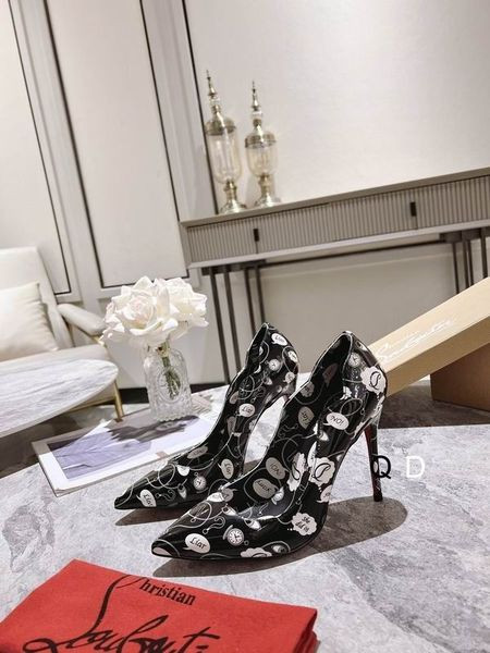 Christian Louboutin Hot Chick Pumpar 100mm Patent Vapen Multi