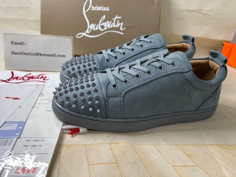 Christian Louboutin Louis Junior Spikar Sneakers I Mocka Och Spikar Rök Christian Louboutin Skor