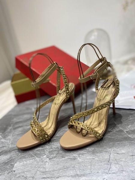 Christian Louboutin Mafaldina Spikar Sandaler 100mm Nappa Läder Naken