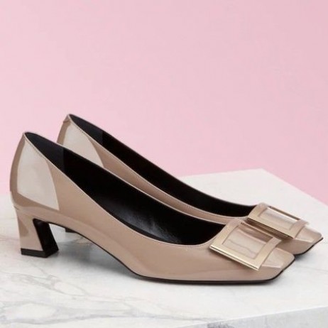 Roger Vivier Belle Vivier 45mm Pumpar Beige Patent Läder
