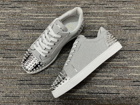 Christian Louboutin Vieira 2 Düşük top Spor Ayakkabı Glitter Dana Derisi Gümüş