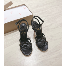 Christian Louboutin Tangeuva Sandalet 100mm Nappa Deri Siyah