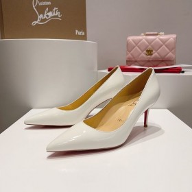 Christian Louboutin Kate 70 mm Pompalar Rugan Dana Derisi Beyaz CL Ayakkabı