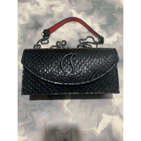 Christian Louboutin Loubı54 Crossbody el çantası Patent Kabartmalı Python Siyah