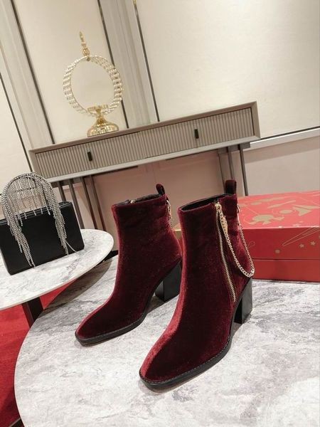 Christian Louboutin Zip Botas de Tobillo de 70 mm Con Cadena de Terciopelo Borgoña