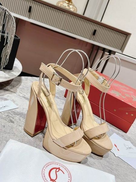 Christian Louboutin Movida Sabina 130 Mm Sandalias De Patentes De Cuero De Becerro Desnudo