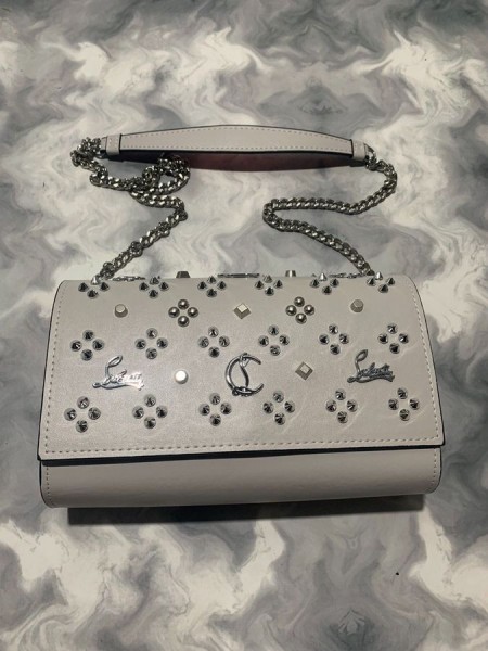 Christian Louboutin Paloma Picos De Cuero Adornado Bolso De Mano Gris