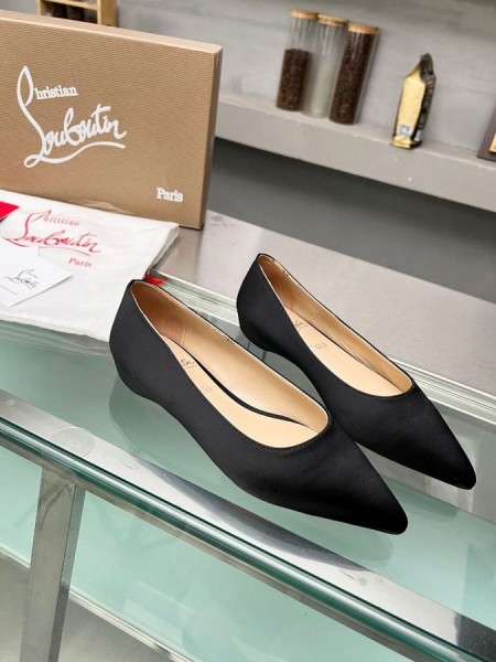 Christian Louboutin Kate Ballerina Flats Crepé De Satén Negro Con Zapatos De Christian Louboutin
