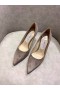Jimmy Choo Amor de Gamuza Bombas JC Emblema de Brown